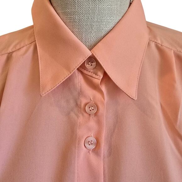 Storet NWT Women's Coral Padded Shoulder Button-up Blouse Sz S/M - Picture 3 of 8